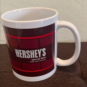 ( 0443) 8 0Z. Hershey's Special Dark Mug